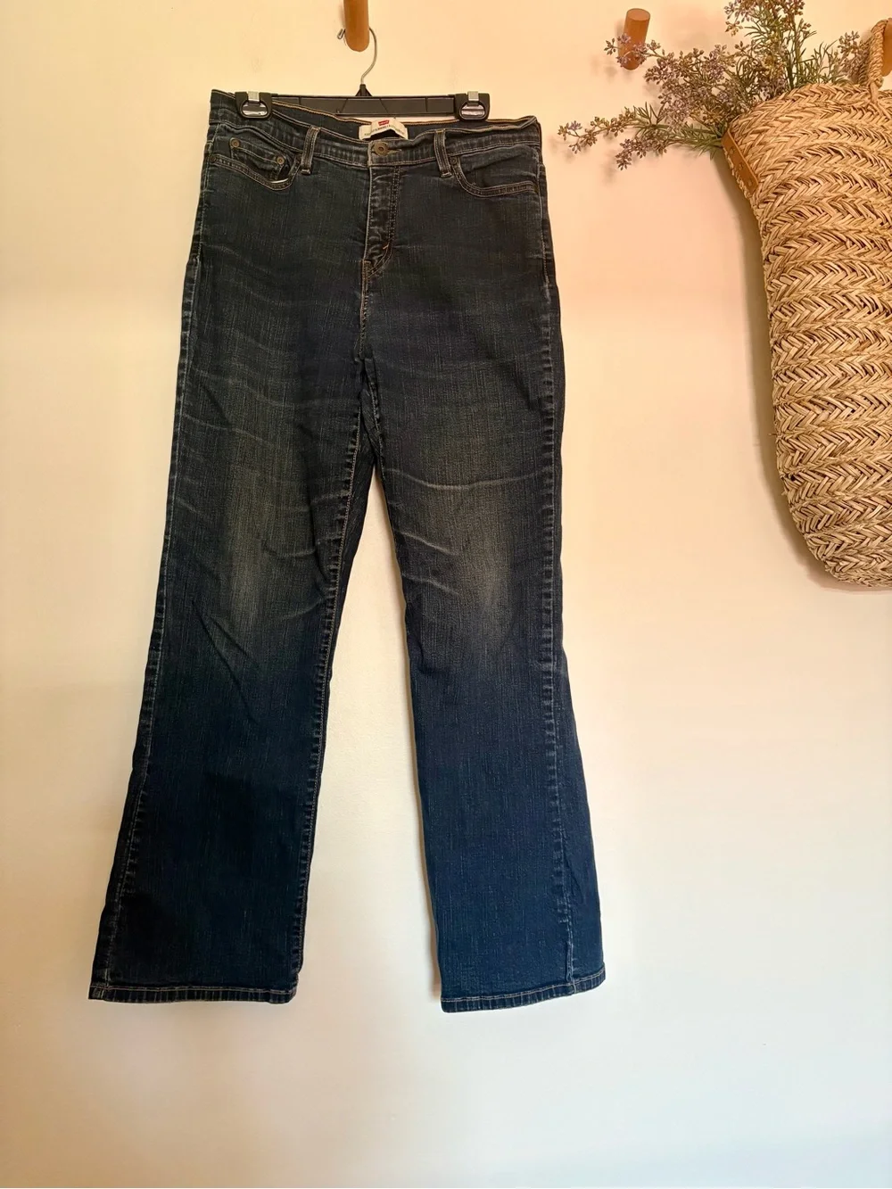 Levi’s 512 Perfectly Slimming Bootcut Jeans Women’s 14M Dark Wash Stretch - Picture 7 of 7